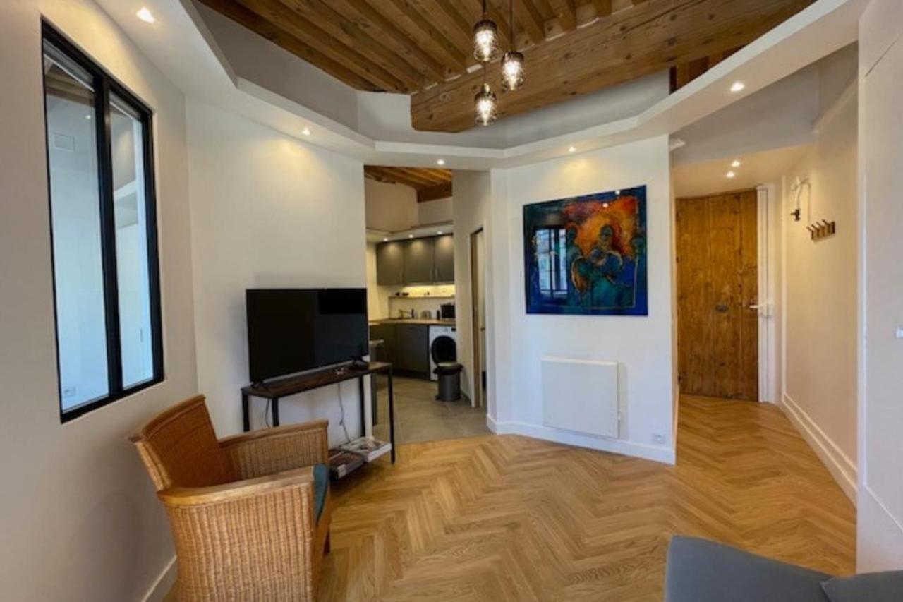 Le Petit St Pierre Charmant 2 Pers Valmy Lyon Exterior foto
