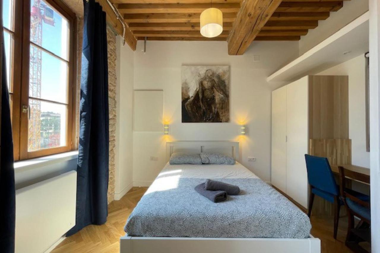 Le Petit St Pierre Charmant 2 Pers Valmy Lyon Exterior foto