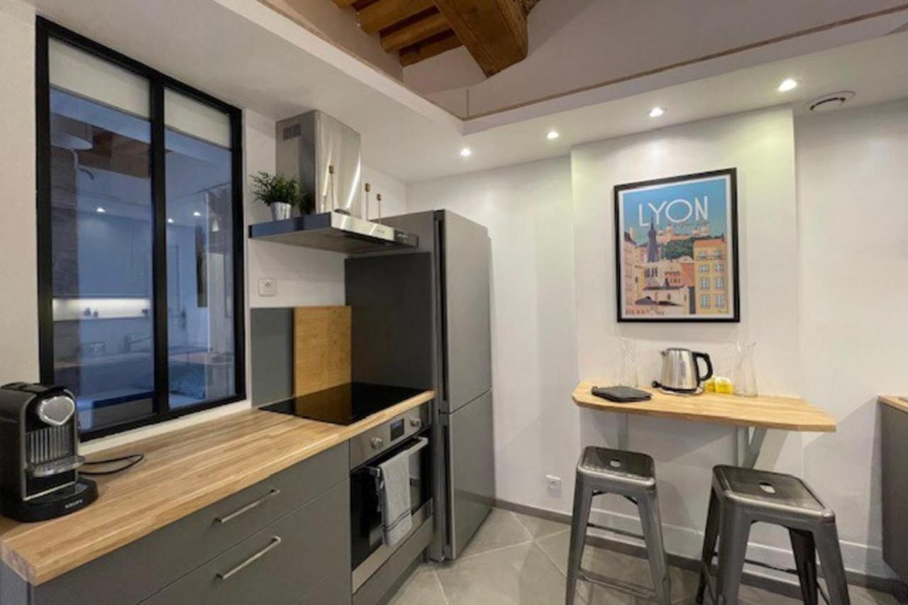 Le Petit St Pierre Charmant 2 Pers Valmy Lyon Exterior foto